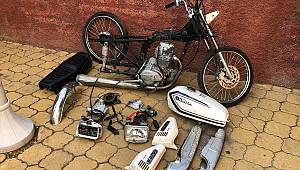 Çaldığı motosikleti parçalayan zanlı yakalandı 