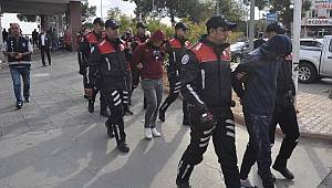  Maskeli hırsızlar yakalandı 