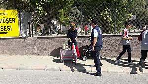 Okul Önlerinde Seyyar Satıcılara Yönelik Denetimler Sıklaştırıldı 