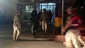 Silahlı Saldırılarda Gözaltına Alınan 5 Zanlıdan 4'ü Tutuklandı 