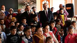 Büyükşehirden Minik Öğrencilere Hediye 