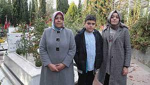 Şehit polis memuru Ahmet Çiftaslan mezarı başında anıldı 