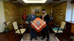 Türkiye'nin En Genç Yörük Türkmen Beyinden Rektör Can’a Ziyaret 