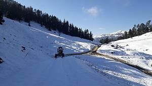 Büyükşehir’den Kar Mesaisi 