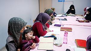 Kadınlara Osmanlıca ve Kur’an Kursu 