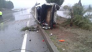 Kahramanmaraş'ta devrilen kamyonetin sürücüsü yaralandı 