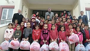 Kahramanmaraş'ta ihtiyaç sahibi bin 100 öğrenciye yardım yapıldı 