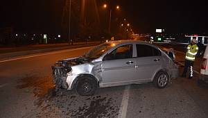 Kahramanmaraş'ta refüje çarparak takla atan otomobildeki 3 kişi yaralandı 