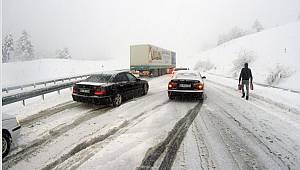 Kar nedeniyle Kahramanmaraş-Kayseri kara yolu ulaşıma kapandı 