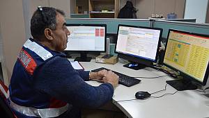 112 Acil Komuta görevlileri vatandaşın huzuru için yeni yıla çalışarak girdi 