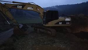 Kahramanmaraş'ta iş makinesiyle kaçak kazı yapan 10 şüpheli gözaltına alındı 