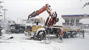 Kahramanmaraş'ta servis midibüsü devrildi: 2 yaralı 
