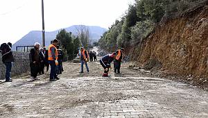 Efirağızlı Mahallesi’ne 8 Bin Metrekare Kilit Parke 