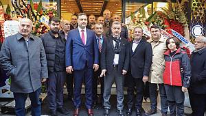 Etlioğulları Açılış Kurdelasını Sami Kervancıoğlu Kesti 