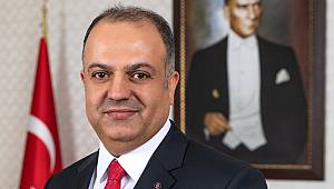 Hekimlik Mesleği, Yaşam Boyu Öğrenmeyi ve Öğrendiklerini Hassasiyetle Uygulayabilmeyi Gerektirir 