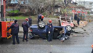 Kahramanmaraş'ta otomobil devrildi: 2 yaralı 