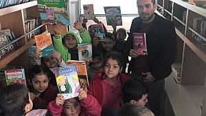 Öğrenciler Kitaplarla Buluşuyor 