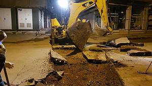 Afşin Belediyesi Mesaiye Gece de Devam Etti 