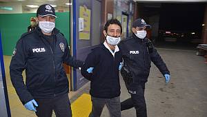 Arama Kararı Olan Kişi Sokağa Çıkma Yasağını İhlal Edince Yakalandı 