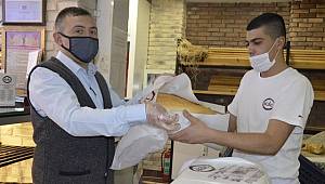 Kahramanmaraş'ta Ekmek Hizmeti Veren Tek Pastane: AKDO Dondurma 