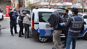 Kahramanmaraş'ta kıraathaneye dönüştürülen ruhsatsız iş yerindeki 15 kişiye para cezası 