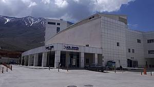 Kahramanmaraş'ta koronavirüsü yenen 78 yaşındaki hasta taburcu edildi 