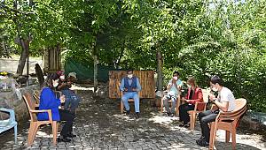 Başkan Okumuş ve Ekibi Anneler Gününü Kutladı 