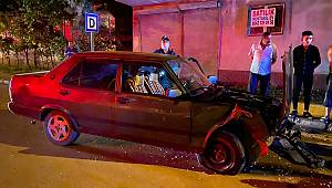  Kahramanmaraş'ta iki otomobil çarpıştı: 4 yaralı 