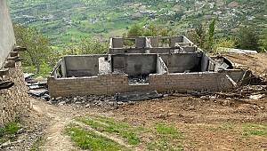 Onikişubat Belediyesi’nden, Evi Yanan Aileye Yardım 