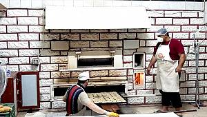 Türkoğlu'nda bayram çöreği mesaisi 