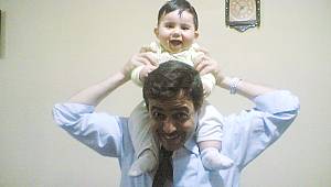 Aileye çınar olan babaya Ana pınar olur 