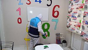 Dulkadiroğlu Ekipleri, Dezenfekte Çalışmalarını Ana Okulu ve Rehabilitasyon Merkezlerinde Yoğunlaştırdı 