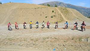 Kahramanmaraş'ta motosiklet tutkunları doğada buluştu 