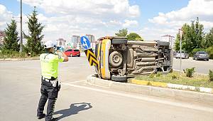 Otomobil ile ticari taksinin çarpışması sonucu 1 kişi yaralandı 
