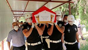 Trafik kazasında hayatını kaybeden polis memuru Hatay'da toprağa verildi