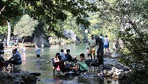 Kahramanmaraş'ın Kanlıbüvet Kanyonu turkuaz rengiyle ilgi görüyor 