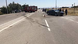 Kahramanmaraş'ta hafif ticari araç ile otomobil çarpıştı: 1 ölü, 3 yaralı 