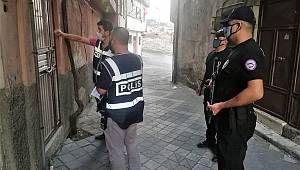 Kahramanmaraş'ta huzur uygulamasında aranan 61 kişi yakalandı 