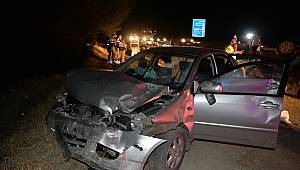 Kahramanmaraş'ta iki otomobilin çarpıştığı kazada 5 kişi yaralandı 