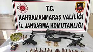 Kahramanmaraş'ta otomobilde uzun namlulu silah ele geçirildi 