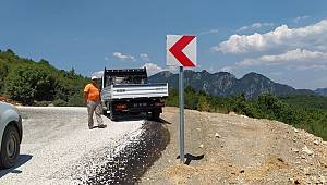 KMBB’den trafik işaret levhaları çalışması 