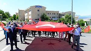 KSÜ, 15 Temmuz Şehitlerini Yâd Etmek İçin Yürüdü 