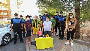 Emniyet Müdüründen Limonata Satan Çocuğa Sürpriz 