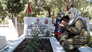 Kahramanmaraş'ta şehitlikte hüzünlü bayram 