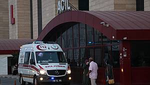 Kahramanmaraş'ta üzerine demir kapı devrilen çocuk öldü 