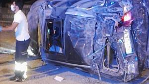 Otomobiller çarpıştı: 2 Yaralı 