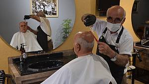 Babasının yarım asırlık mesleğini 25 yıldır sürdürüyor 