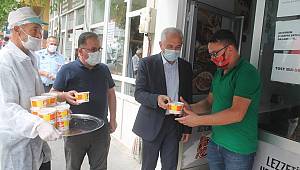 Başkan Aşure İkramında Bulundu 