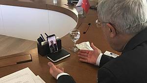 Rektör Can Canlı Yayında Öğrencilerle Buluştu 