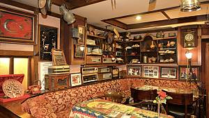 Dondurma yemeye gelenlere nostalji yaşatıyorlar 